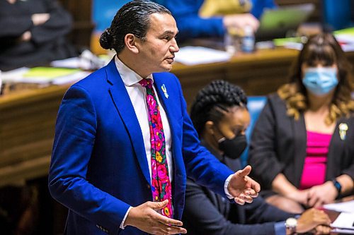 MIKAELA MACKENZIE / WINNIPEG FREE PRESS

NDP leader Wab Kinew on the first day back in session at the Manitoba Legislative Building in Winnipeg on Wednesday, March 2, 2022. For Carol Sanders story.
Winnipeg Free Press 2022.