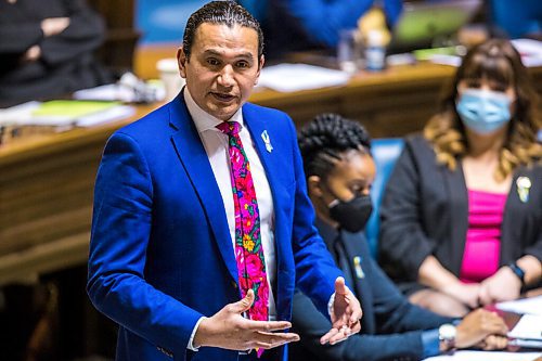 MIKAELA MACKENZIE / WINNIPEG FREE PRESS

NDP leader Wab Kinew on the first day back in session at the Manitoba Legislative Building in Winnipeg on Wednesday, March 2, 2022. For Carol Sanders story.
Winnipeg Free Press 2022.