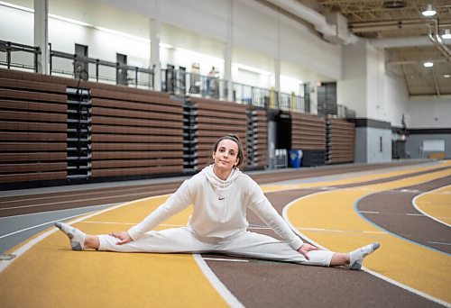 JESSICA LEE / WINNIPEG FREE PRESS

Heptathlete Madisson Lawrence poses for a photo at University of Manitobas indoor track on March 2, 2022.

Reporter: Taylor
