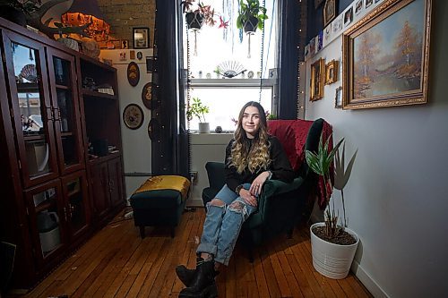 MIKE DEAL / WINNIPEG FREE PRESS
Heather Mellor at her studio, Ink Noir, at 117 Fort Street, where she is doing flash tattooing to raise money for efforts in Ukraine.
See Joshua Frey-Sam story.
220307 - Monday, March 07, 2022.