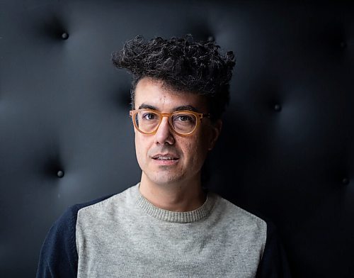 JESSICA LEE / WINNIPEG FREE PRESS

Filmmaker Damien Ferland poses for a portrait on March 8, 2022 at a cafe in the Exchange District.

Reporter: Randall


