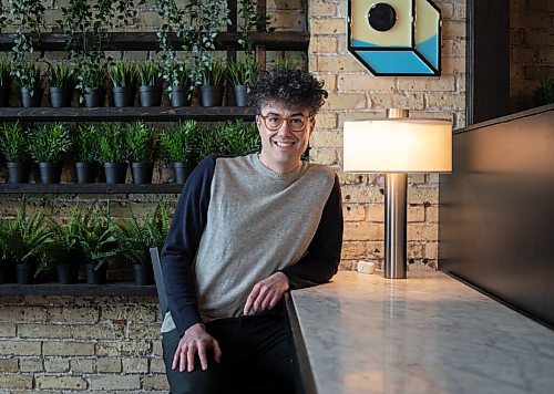 JESSICA LEE / WINNIPEG FREE PRESS

Filmmaker Damien Ferland poses for a portrait on March 8, 2022 at a cafe in the Exchange District.

Reporter: Randall


