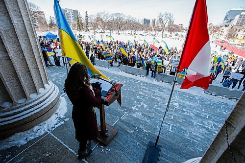 JOHN WOODS / WINNIPEG FREE PRESS
People gather at a rally in support of Ukraine and against the Russian invasion at the Manitoba Legislature Sunday, March 13, 2022.