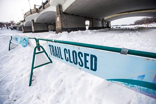 MIKAELA MACKENZIE / WINNIPEG FREE PRESS

The River Trail, which is now closed from Queen Elizabeth Way to Churchill Drive, in Winnipeg on Tuesday, March 15, 2022. Standup.
Winnipeg Free Press 2022.