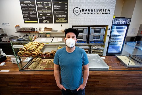 MIKE DEAL / WINNIPEG FREE PRESS
Phil Klein, the owner of Bagelsmith at 185 Carlton Street, is recommending customers still wear masks. He and his staff are still wearing them.
See Chris Kitching story
220315 - Tuesday, March 15, 2022.