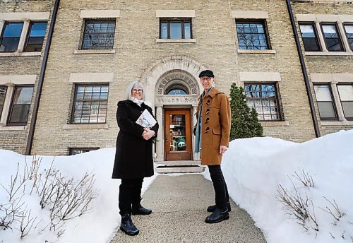 RUTH BONNEVILLE / WINNIPEG FREE PRESS

ENT - Osborne history

Place: Wardlaw Apartments

Photos of Susan Algie and husband James Wagner with their recently published book in front of a classic building in Osborne, the Wardlaw Apartments.

Susan Algie and husband James Wagner have recently published a history book and walking tour about Osborne Village for the Winnipeg Architecture Foundation. The book features popular landmarks and little known gems in the citys densest.

Eva Wasney

March 17th,  2022
