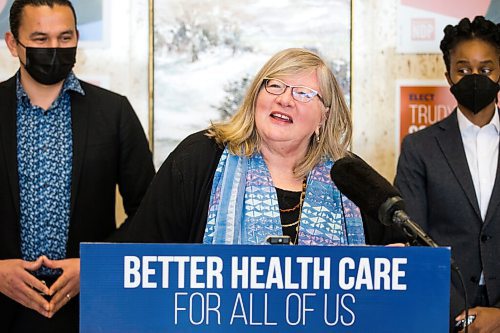 MIKAELA MACKENZIE / WINNIPEG FREE PRESS

NDP Fort Whyte candidate Trudy Schroeder speaks about health care cuts at the NDP Fort Whyte campaign office in Winnipeg on Friday, March 18, 2022.  For Danielle Da Silva story.
Winnipeg Free Press 2022.