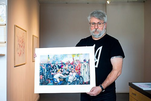 MIKAELA MACKENZIE / WINNIPEG FREE PRESS

Local artist Michael Boss, who is selling prints with proceeds going to the Ukrainian Red Cross, poses for a portrait at the Martha Street Studio in Winnipeg on Friday, March 18, 2022.  For Alan Small story.
Winnipeg Free Press 2022.
