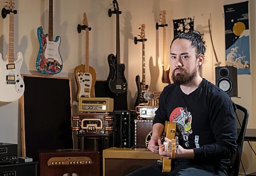 JESSICA LEE / WINNIPEG FREE PRESS

Steve Onotera, a YouTube personality who has close to 1 million subscribers, is photographed in his home studio on March 18, 2022.

Reporter: Dave S.


