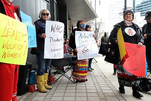 RUTH BONNEVILLE / WINNIPEG FREE PRESS

LOCAL - Dumas rally

Community  grandmothers and women come together to host a rally to support past & present Women who experienced  Sexual Violence by Manitoba Grand Chief Dumas.


Malak story

March 21st,  2022
