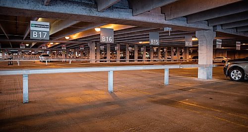 JESSICA LEE / WINNIPEG FREE PRESS

A mostly empty rental car garage is photographed at the Winnipeg airport on March 23, 2022.


