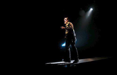 JOHN WOODS / WINNIPEG FREE PRESS
Christopher Morris, playwright and actor of The Runner, rehearses on a treadmill at the Tom Hendry Warehouse Theatre Tuesday, March 29, 2022. The one person play runs until April 16.
Re: ?