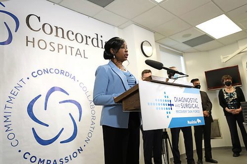 \RUTH BONNEVILLE / WINNIPEG FREE PRESS
local - Diagnostic and Surgical Recovery Task Force update
Health Minister Audrey Gordon speaks to reporters at press conference Wednesday.
Press conference held at Concordia Hip and Knee Institute: Health Minister Audrey Gordon, Dr. Peter MacDonald, chair, Diagnostic and Surgical Recovery Task Force steering committee, Dr. Ed Buchel, provincial specialty lead, surgery, Ian Shaw, lead, provincial health system transformation and Valerie Parish patient who received surgery in North Dakota.
March 30th, 2022