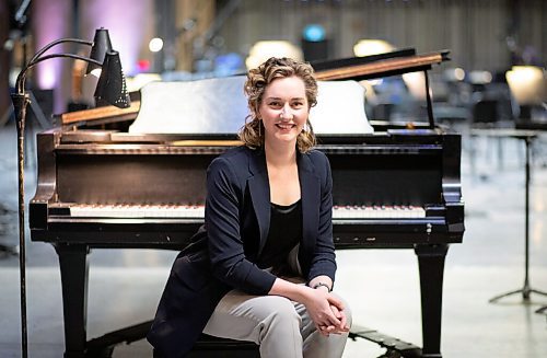 JESSICA LEE / WINNIPEG FREE PRESS

Lizzy Hoyt is photographed on the stage wing at Centennial Concert Hall on March 30, 2022.

Reporter: Holly