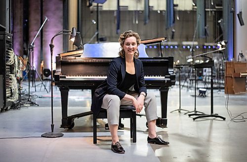 JESSICA LEE / WINNIPEG FREE PRESS

Lizzy Hoyt is photographed on the stage wing at Centennial Concert Hall on March 30, 2022.

Reporter: Holly