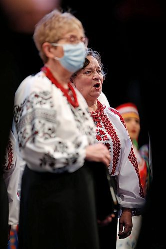 JOHN WOODS / WINNIPEG FREE PRESS
Singers perform the Ukraine anthem in Stand With Ukraine Benefit Concert at Seven Oaks Performing Arts Centre Sunday, April 3, 2022. The concerts are in support of Ukraine Humanitarian Appeal during the Russian invasion.

Re: Piche