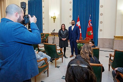 MIKE DEAL / WINNIPEG FREE PRESS
Obby Khan and Premier Heather Stefanson pose for photos after the swearing in ceremony.
Obby Khan is sworn in by Patricia Chaychuk, clerk of the Legislative Assembly of Manitoba, as the newest MLA for the Manitoba PC Party, Monday morning at the Manitoba Legislative building. Having won the by-election for the Fort Whyte constituency he is the first Muslim elected to Manitoba's Assembly. 
220404 - Monday, April 04, 2022.