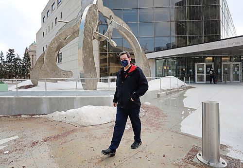 WINNIPEG FREE PRESS

Local - Pietz 

Kyle Pietz leaves the Law Courts Building on Monday afternoon after the first day of trial in his alleged killing of Eduardo Balaquit, whose disappearance prompted massive manhunt.

See Dean Pritchard's story. 


April 4th,  2022