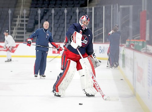 RUTH BONNEVILLE / WINNIPEG FREE PRESS

Sports - Jets

Winnipeg Jets goalie, Connor Hellebuyck at practice with teammates at Canada Life Centre Tuesday. 



April 5th,  2022
