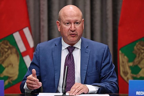 MIKE DEAL / WINNIPEG FREE PRESS
Dr. Brent Roussin, chief provincial public health officer, during the latest COVID-19 update at the Manitoba Legislative building, Thursday afternoon. 
220407 - Thursday, April 7, 2022