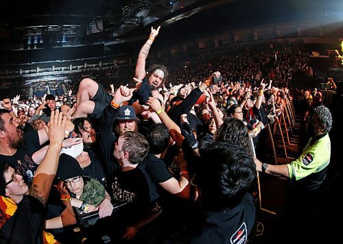 JOHN WOODS / WINNIPEG FREE PRESS
Slipknot performs at a downtown arena in Winnipeg Monday, April 11, 2022.

Re: wasney