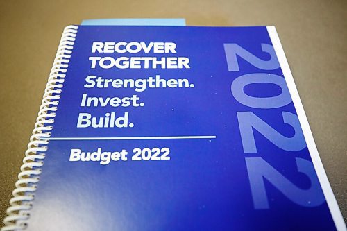 MIKE DEAL / WINNIPEG FREE PRESS
Cover of the 2022 Manitoba Budget.
220412 - Tuesday, April 12, 2022.