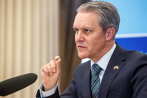 MIKE DEAL / WINNIPEG FREE PRESS
Finance Minister Cameron Friesen announces the contents of the governments 2022 budget during a media lockup at the Manitoba Legislative building Tuesday afternoon.
220412 - Tuesday, April 12, 2022.