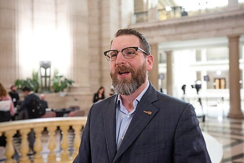 MIKE DEAL / WINNIPEG FREE PRESS
Todd MacKay, Prairie Director for Canadian Taxpayers Federation provides his views regarding the provincial governments 2022 budget with the media at the Manitoba Legislative building Tuesday afternoon.
220412 - Tuesday, April 12, 2022.