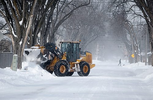 JOHN WOODS / WINNIPEG FREE PRESS
City crews were out clearing snow on Grosvenor Friday, April 15, 2022. Winnipeggers were cleaning up after snow was dumped on the city by a late season Colorado Low during the week.

Re: Streilein