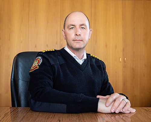 JESSICA LEE / WINNIPEG FREE PRESS

WFPS chief Christian Schmidt poses for a photo on April 19, 2022 at the UFFW office after a media event.


Reporter: Katlyn