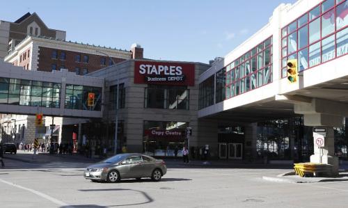 BORIS.MINKEVICH@FREEPRESS.MB.CA  100816 BORIS MINKEVICH / WINNIPEG FREE PRESS Potential sites for a new building. Portage Place . Vaughn