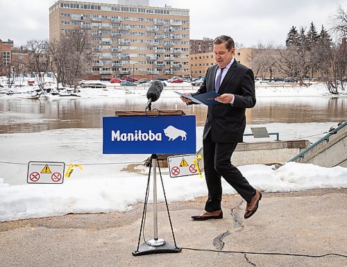 JESSICA LEE / WINNIPEG FREE PRESS

Transportation and Infrastructure Minister Doyle Piwnuik (centre) is photographed April 20, 2022 outside the Legislative Building before delivering an announcement on the flooding forecast in Manitoba.

Reporter: Danielle