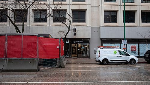 JESSICA LEE / WINNIPEG FREE PRESS

Construction can be seen beside Bagelsmith on April 22, 2022.

Reporter: Joyanne