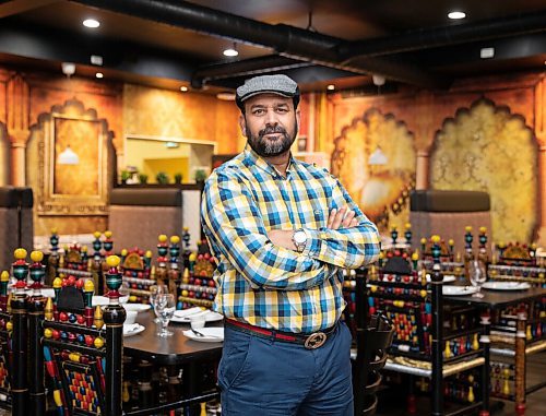 JESSICA LEE / WINNIPEG FREE PRESS

Jehangir Khan, owner of Barbeque Hut, Winnipegs first Pakistani restaurant, is photographed on April 22, 2022.

Reporter: Dave