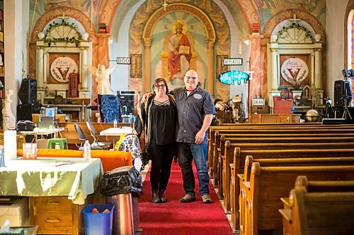 MIKAELA MACKENZIE / WINNIPEG FREE PRESS

Andy Vaile (left) and Kelly Hughes pose for a portrait in the Valiant Theatre space, which is in a church at the corner of Logan Avenue and Fountain Street, in Winnipeg on Tuesday, April 26, 2022. For Janine LeGal story.
Winnipeg Free Press 2022.