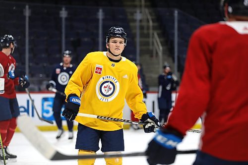 RUTH BONNEVILLE / WINNIPEG FREE PRESS

Sports - Jets Practice

Winnipeg Jets' Cole Perfetti  on ice during practice with teammates at Canada Life Centre Tuesday.


April 26th,  2022
