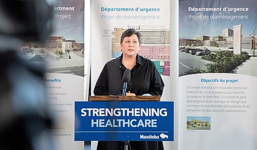 JESSICA LEE / WINNIPEG FREE PRESS

Karen Fowler, president and CEO of St. Boniface Hospital Foundation, speaks to media and hospital staff at The Asper Centre at St. Boniface Hospital on April 26, 2022.

Reporter: Carol