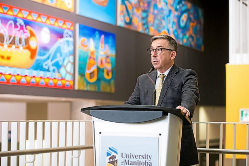 MIKAELA MACKENZIE / WINNIPEG FREE PRESS

Faculty of Kinesiology and Recreation Management dean Douglas Brown speaks at the unveiling of new Indigenous art by artist Kristin Flattery at the Active Living Centre at the University of Manitoba in Winnipeg on Tuesday, April 26, 2022.
Winnipeg Free Press 2022.