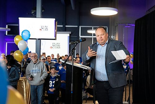 JESSICA LEE / WINNIPEG FREE PRESS

Blue Bombers president Wade Miller introduces Bombers players at the Pinnacle Club at IG Field on April 28, 2022.