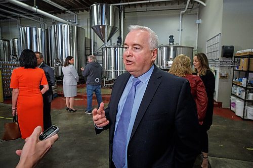 MIKE DEAL / WINNIPEG FREE PRESS
Michael Swistun secretariat with the Economic Development Board, speaks during the announcement that the province is creating a venture capital fund during an announcement at Torque Brewing, 330-830 King Edward Street, Friday morning.
See Martin Cash story
220429 - Friday, April 29, 2022.