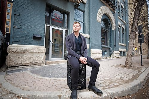 MIKE DEAL / WINNIPEG FREE PRESS
Aaron Black, general manager at Pan Am Place, a transitional housing shelter for men, at 88 Arthur Street.
See Katie May story
220429 - Friday, April 29, 2022.