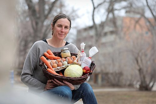 RUTH BONNEVILLE / WINNIPEG FREE PRESS

BIZ - Direct Farm Mb.

Portrait of  Kristie Beynon, executive director of Direct Farm Manitoba for story.

Story: DFM is looking for funding for the Manitoba Community Food Currency Program, which connects people in need with food vouchers to spend at farmers markets.

Gabby Piché
Business reporter

April 29th,  2022
