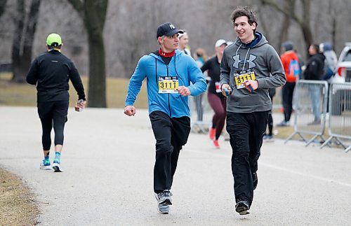 JOHN WOODS / WINNIPEG FREE PRESS
Kevin and Tyler Kavitch, ran for their wife and mum Linda, at the Winnipeg Police Service (WPS) Half Marathon in Assiniboine Park Sunday, May 1, 2022. Proceeds go to the Canadian Cancer Society.

Re: Searle