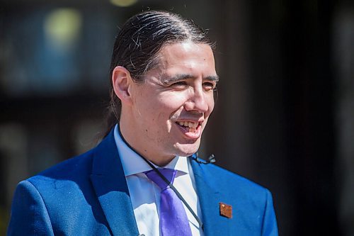 MIKAELA MACKENZIE / WINNIPEG FREE PRESS

Robert-Falcon Ouellette speaks to the media after registering for the mayoral race at City Hall in Winnipeg on Tuesday, May 3, 2022. For Joyanne story.
Winnipeg Free Press 2022.