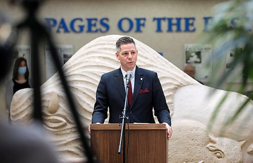 RUTH BONNEVILLE / WINNIPEG FREE PRESS

Local - FP Service Award 

Winnipeg Mayor, Brian Bowman, recognizes the Winnipeg Free Press  with a Community Service Award for the contributions that the Free Press has made to Winnipeg and Manitoba since 1872.on World Press Freedom Day Tuesday.  

Publisher, Bob Cox, Editor, Paul Samyn and owner Bob Silver, along with WFP staff were in attendance for the celebration n the foyer of the Free Press on Tuesday.


May 03, 2022
