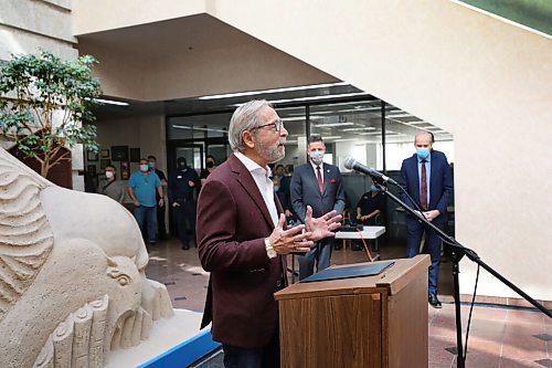 RUTH BONNEVILLE / WINNIPEG FREE PRESS

Local - FP Service Award 

WFP owner, Bob Silver, speaks at the award ceremony Tuesday. 

Winnipeg Mayor, Brian Bowman, recognizes the Winnipeg Free Press  with a Community Service Award for the contributions that the Free Press has made to Winnipeg and Manitoba since 1872.on World Press Freedom Day Tuesday.  

Publisher, Bob Cox, Editor, Paul Samyn and owner Bob Silver, along with WFP staff were in attendance for the celebration n the foyer of the Free Press on Tuesday.


May 03, 2022
