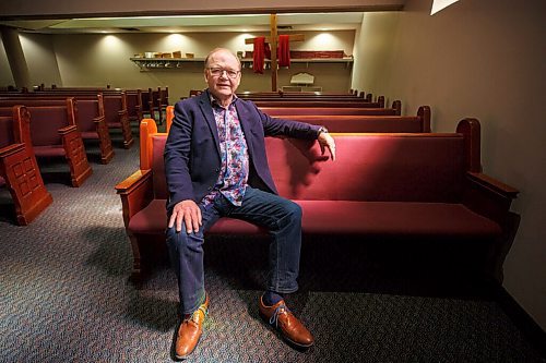 MIKE DEAL / WINNIPEG FREE PRESS
Bruce Martin of Calvary Temple, 400 Hargrave, one of the most prominent clergy in the city, is retiring.
220503 - Tuesday, May 03, 2022.