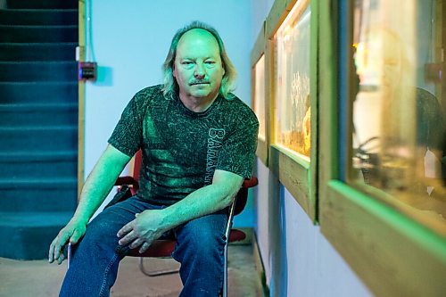 MIKAELA MACKENZIE / WINNIPEG FREE PRESS

Rick Banack, owner of Environmental Aquatic Services, poses for a portrait in his space in Winnipeg on Tuesday, May 3, 2022. For Dave Sanderson story.
Winnipeg Free Press 2022.