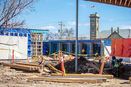 MIKAELA MACKENZIE / WINNIPEG FREE PRESS

The construction site of Astum Api Niikinaahk, a low-barrier affordable housing project, in Winnipeg on Thursday, May 5, 2022. For Joyanne story.
Winnipeg Free Press 2022.