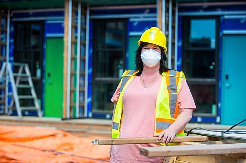 MIKAELA MACKENZIE / WINNIPEG FREE PRESS

Melissa Stone, a co-ordinator for Astum Api Niikinaahk, poses for a portrait at the low-barrier affordable housing project construction site in Winnipeg on Thursday, May 5, 2022. For Joyanne story.
Winnipeg Free Press 2022.